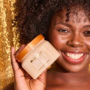 NWOT Tree Hut Vanilla Shea Butter Sugar Body Scrub, 18 oz